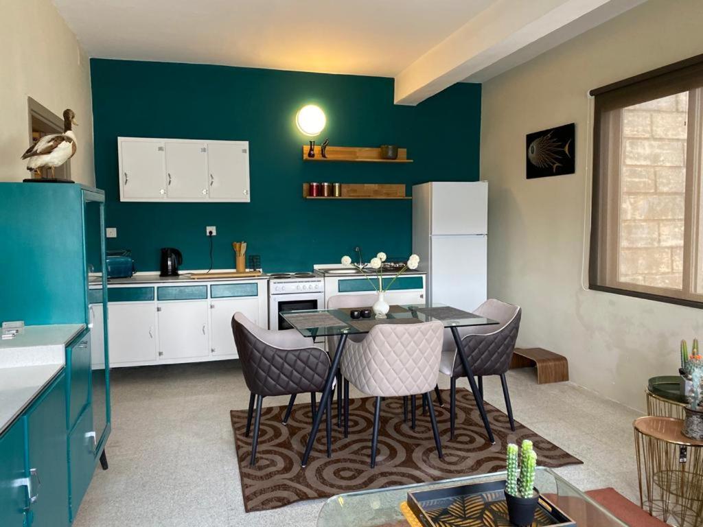 A Sea View Maisonette Right On The Waters Edge. Apartment St. Paul's Bay Exterior foto